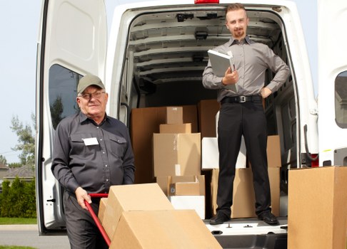 Flat and apartment removals support in Enfield with access planning